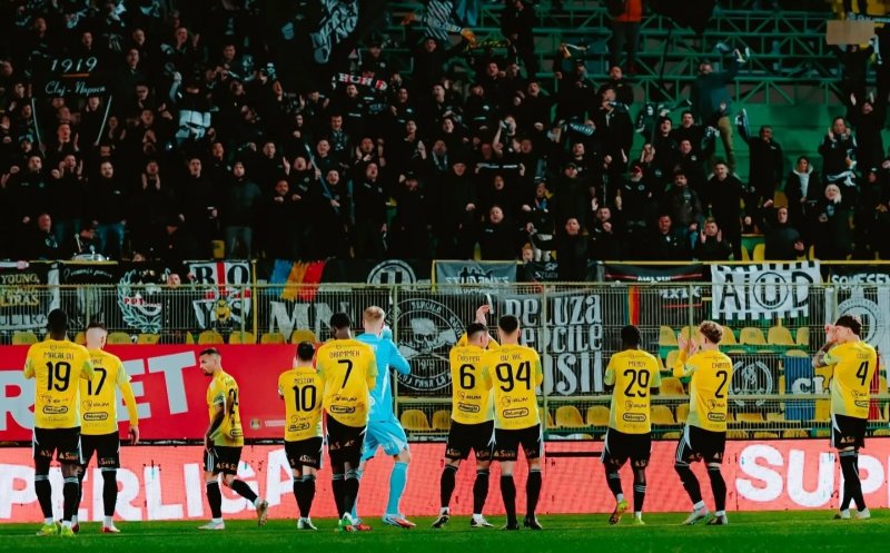 Cadou nesperat la Pitești. "U" Cluj obține trei puncte după un autogol și urcă pe primul loc în Superligă