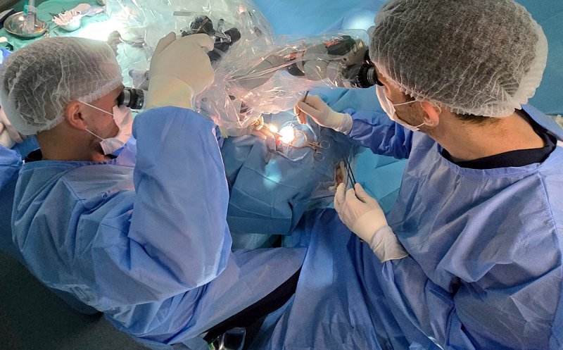 Neurochirurg din Cluj-Napoca: ”NU contactez pacienții prin WhatsApp pentru a solicita bani!” / Metodă de înșelăciune