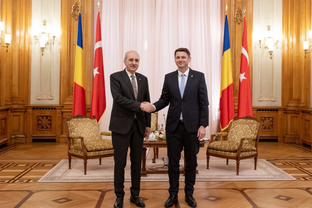 În ziua marelui meci Turcia-România, Mircea Abrudean l-a primit pe omologul turc la Senat: „Cooperarea noastră rămâne esențială”