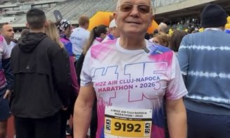 Emil Boc, la startul crosului de 4 km din cadrul Maratonului Cluj-Napoca