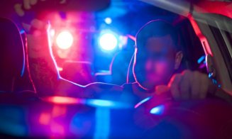 „GTA” pe străzile din Cluj-Napoca. Un șofer beat mangă a intrat de două ori pe contrasens și a lovit patru mașini