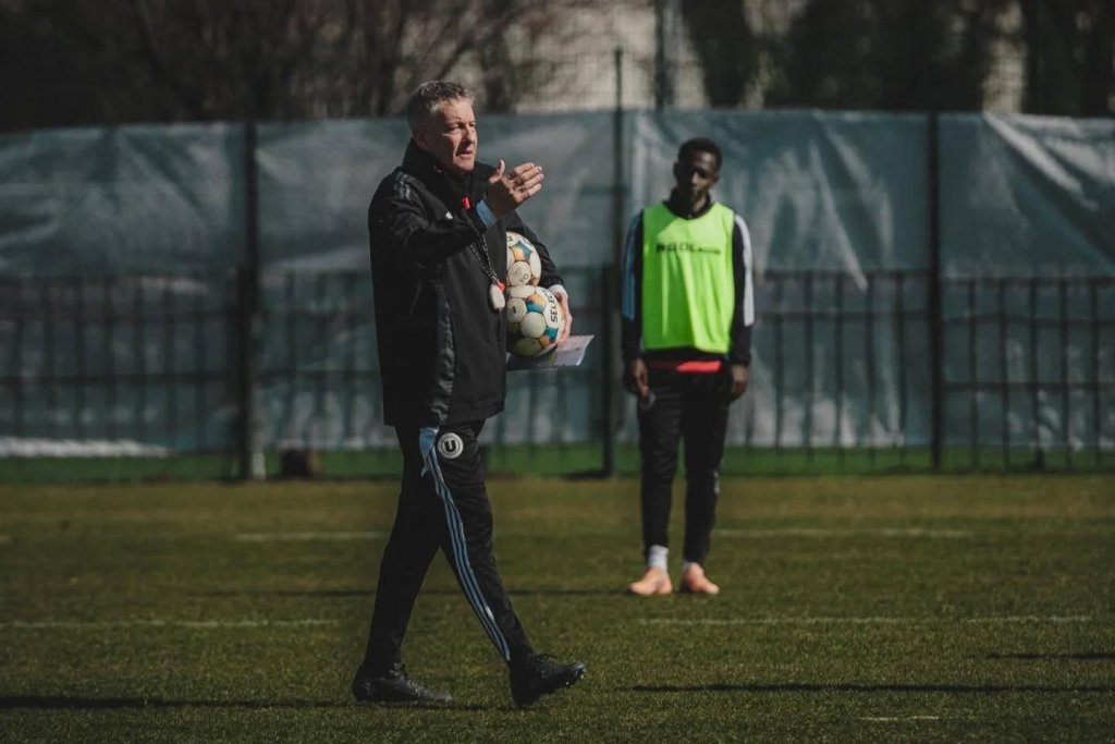 Doi jucători de la "U" Cluj, în echipa ideală a etapei din Superligă. Bergodi, cel mai bun antrenor al rundei