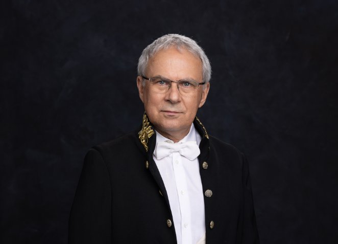 Academicianul Marius Andruh este noul președinte al Academiei Române