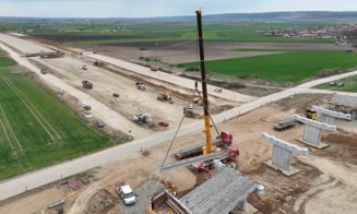 Ritm accelerat pe Autostrada Transilvania: mobilizare puternică și montarea grinzilor reluată pe lotul Chiribiș – Biharia