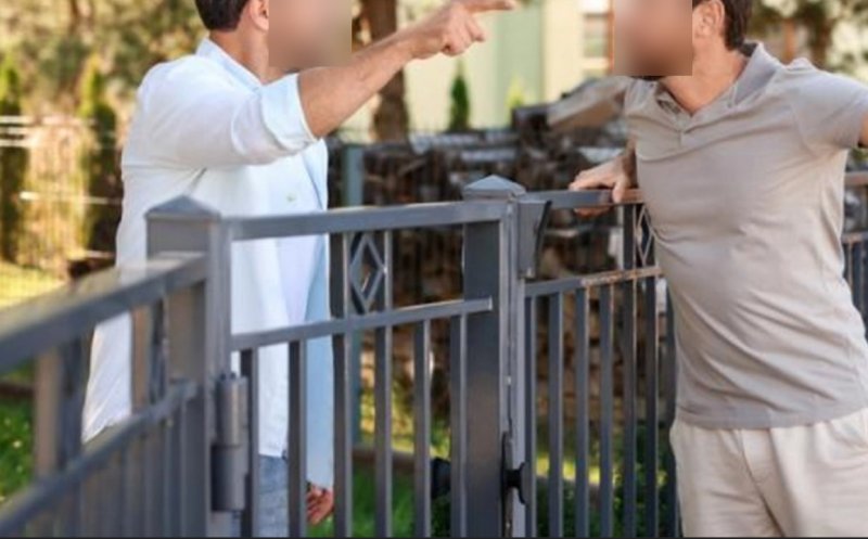 "Război” între vecini într-o comună din Cluj: garduri distruse, drum blocat și amenințări repetate timp de jumătate de an