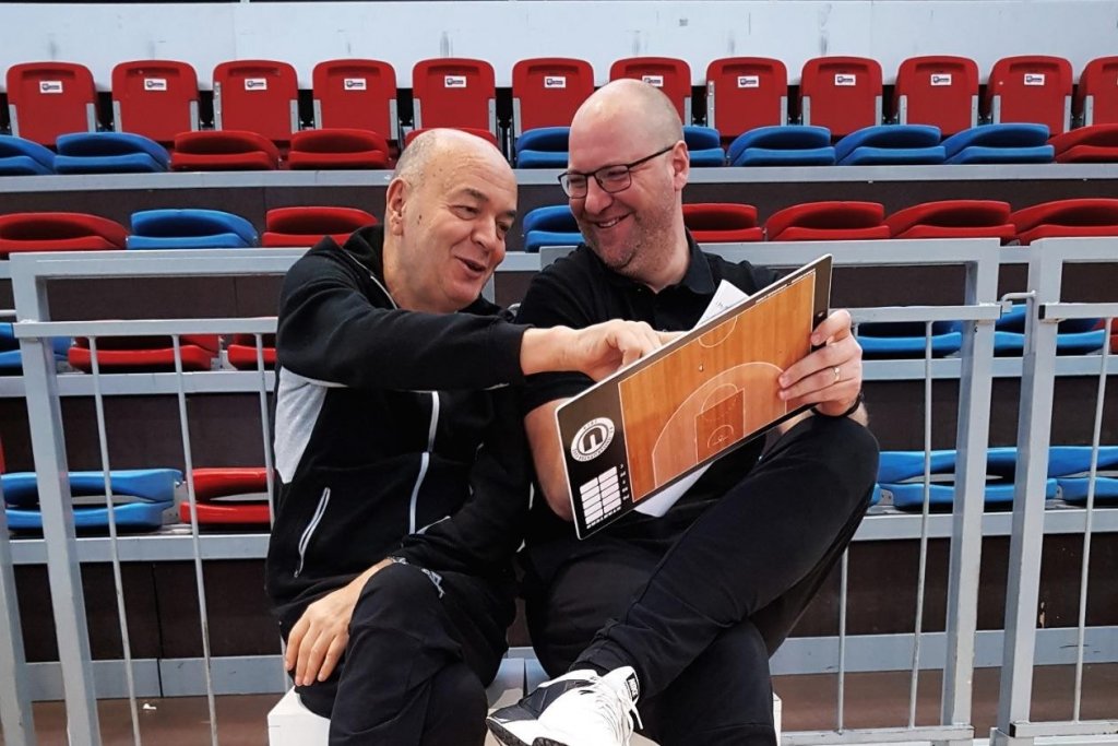 &Icirc;ncă un nume mare ne-a părăsit. Dusko Vujosevic, fost antrenor la U-BT, a murit