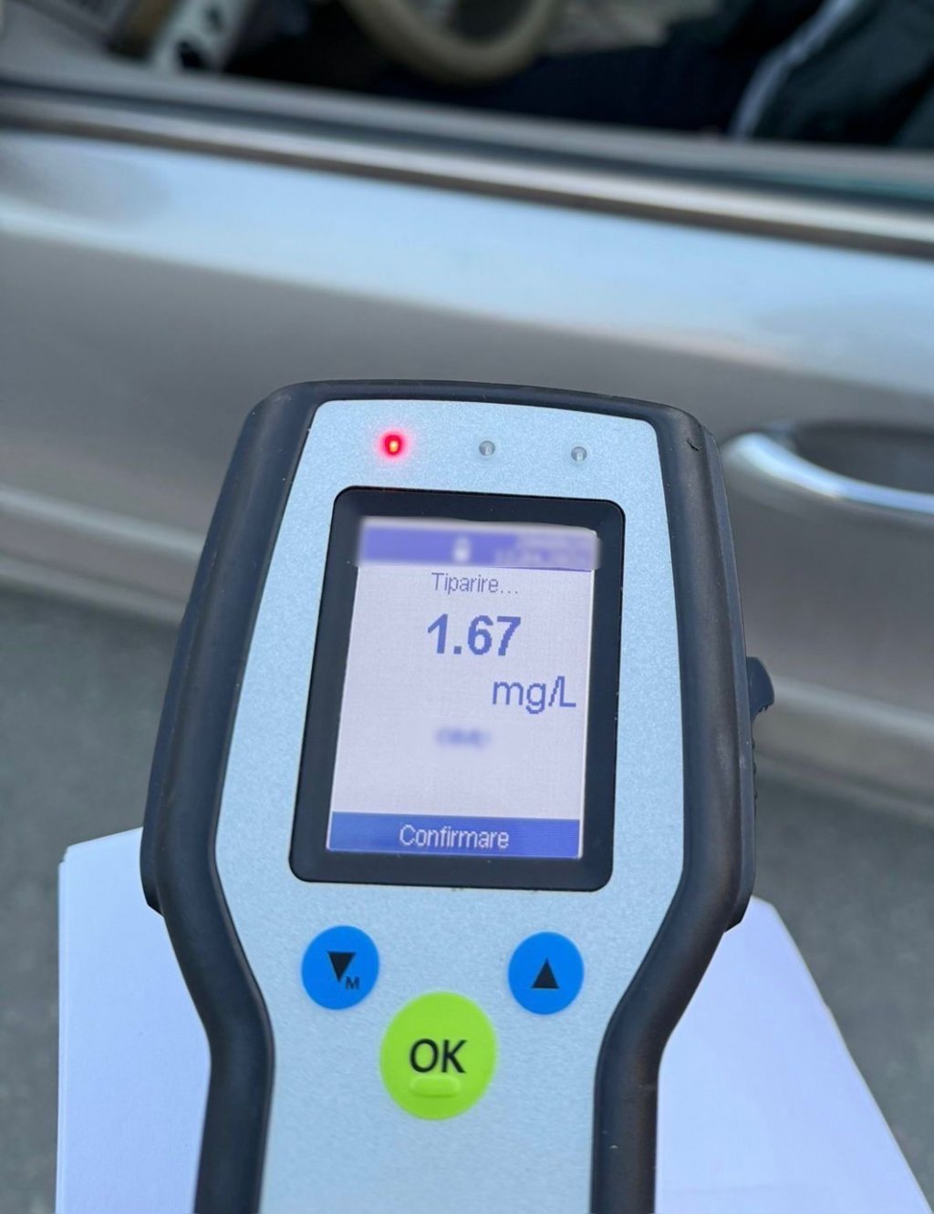 Un bărbat s-a urcat beat la volan de Sărbători și a ajuns &icirc;ncătușat. Ce alcoolemie avea