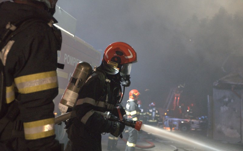 Sute de intervenții la Cluj în minivacanța de Paște. Case mistuite de flăcări