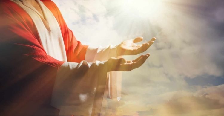 Rânduieli în Săptămâna Luminată: nu se fac metanii și nu se îngenunchează/ Când se spală rufele după Paște