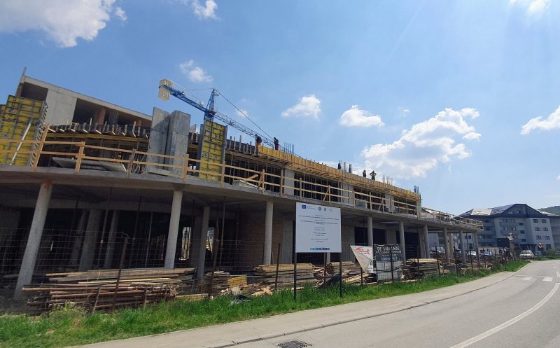 Stadiul lucrărilor la noua școală generală din Florești: „Constructorul și-a reluat activitatea în forță”