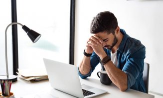 Stai prea mult pe scaun? Trucul extrem de simplu care îți poate reduce riscul de îmbolnăvire și deces prematur