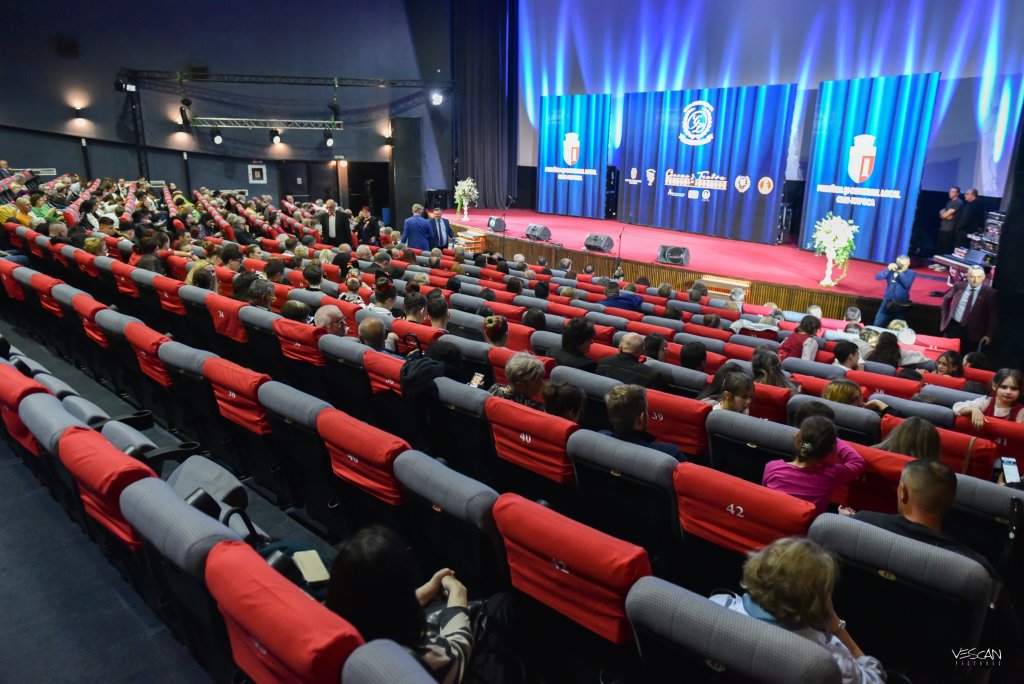 Clujul își premiază astăzi valorile. GALA LAUREAȚILOR începe la ora 19:00, la Cinema Teatru Florin Piersic. Printre laureați, Dorel Vișan și Serge Celebidachi