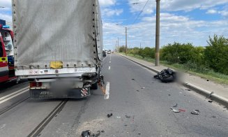 Accident GRAV pe Bulevardul Muncii din Cluj: două vehicule implicate. O tânără a fost găsită inconștientă