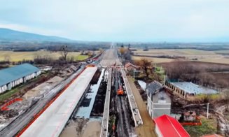 Șantierul feroviar Cluj-Napoca – Episcopia Bihor: două loturi aproape de 60%, celelalte în urmă grav / STADIU lucrări