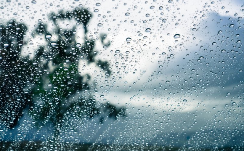 Adio vreme de grătar de 1 Mai! Temperaturile scad în toată țara, va ploa și va ninge la munte