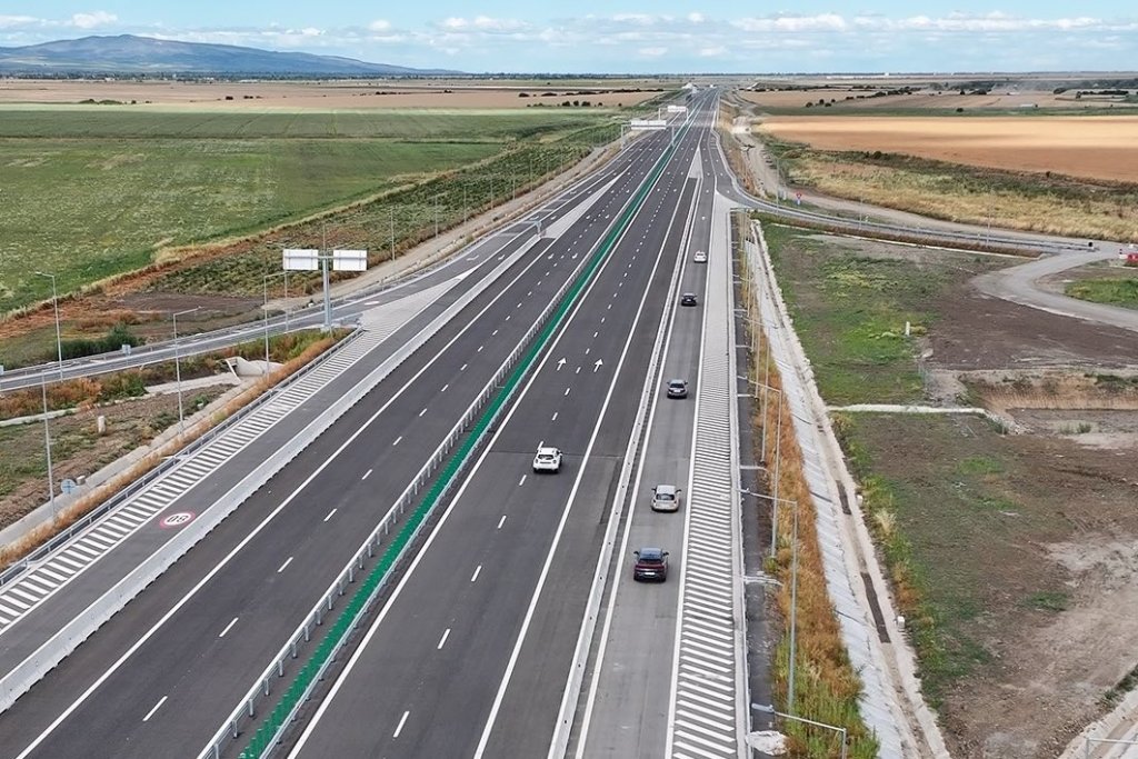 România va avea două noi loturi de autostradă. Unde sunt localizate
