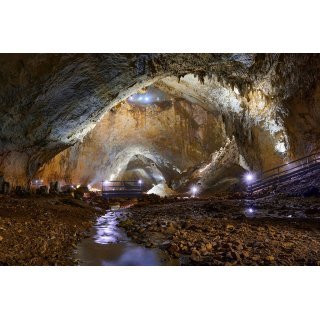 Destinație de weekend spectaculoasă: peștera din Apuseni supranumită „catedrala gotică” a naturii, veche de milioane de ani. Cum poți ajunge la ea
