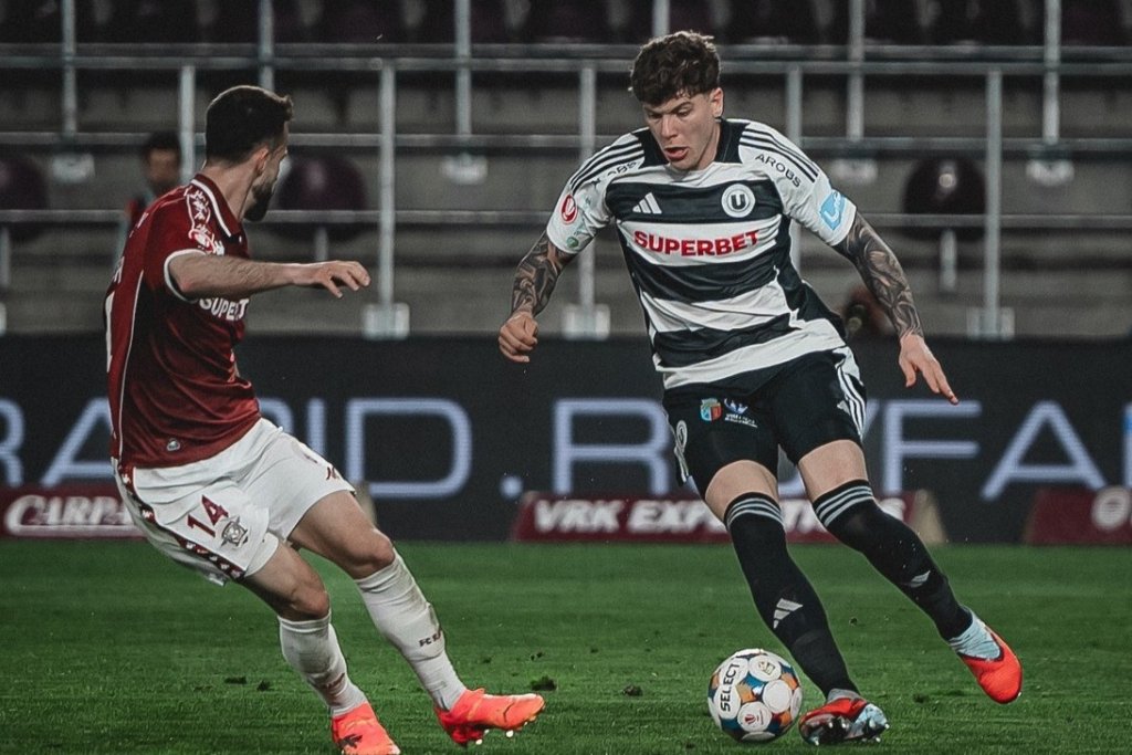 Evoluțiile lui Coubiș atrag atenția. Fundașul e pe radarul unui club de Champions League