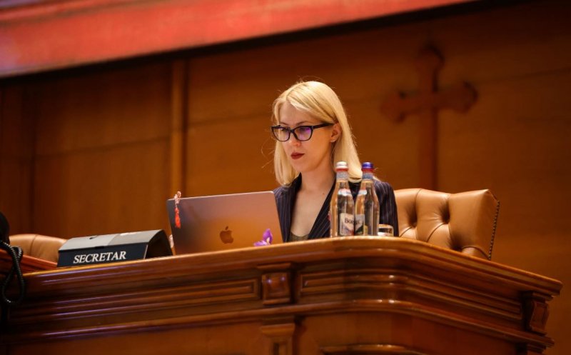 Reacția șefei USR Cluj, după căderea Guvernului Bolojan: „Abordări populiste și demagogice e ușor să promoveze orice politician iresponsabil”