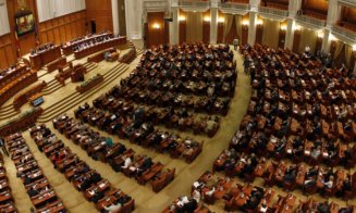 Criză politică post-moțiune: mai multe variante pe masă, nicio decizie clară / „Halucinant! Pentru prima dată de la Revoluție nu există un plan”