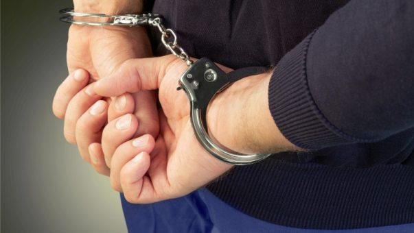 Adolescent de 17 ani, arestat preventiv după o tentativă de viol și o tâlhărie în Cluj-Napoca