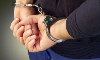 Adolescent de 17 ani, arestat preventiv după o tentativă de viol și o tâlhărie în Cluj-Napoca