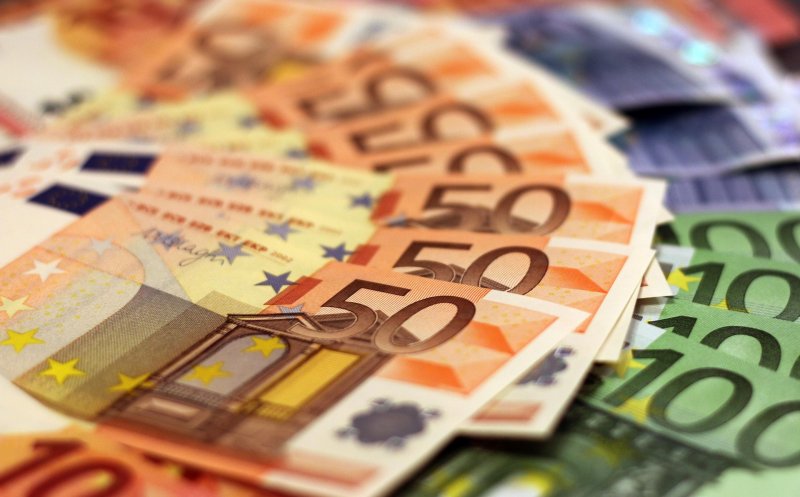 Anunț de la BNR după zile tensionate pentru leu. Euro a început să scadă