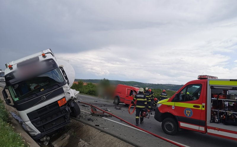 Accident GRAV pe Bulevardul Muncii din Cluj, spre Apahida: un bărbat a decedat. O altă victimă a fost transportată la spital
