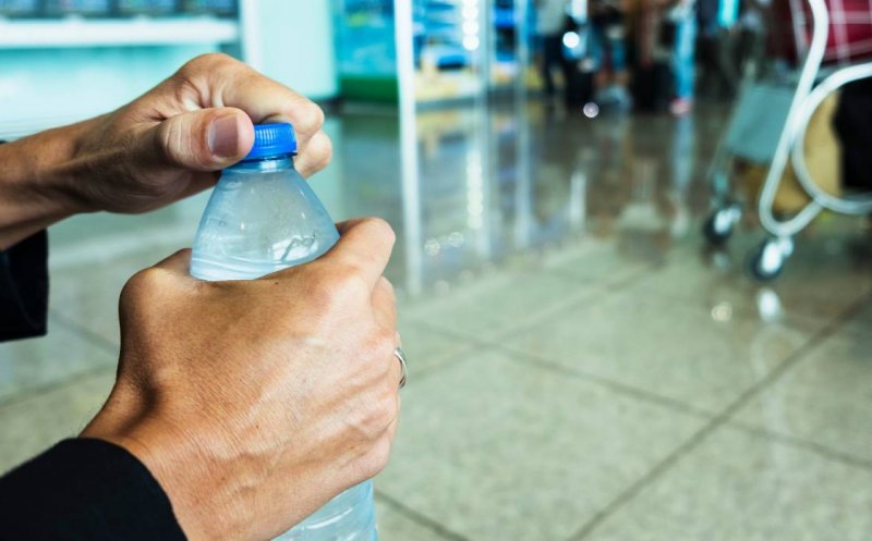 Apă potabilă GRATUITĂ în Aeroportul Internațional Cluj. Când va deveni realitate propunerea