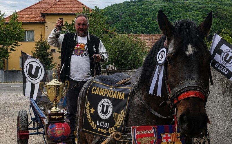 Un suporter clujean a plecat cu căruța la Sibiu pentru finala Cupei României. „Gloria și Zorba sunt pregătiți de drum!”