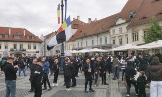 Sibiul e alb și negru. Sute de fani ai Universității se pregătesc pentru finala Cupei