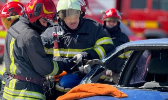Scene ca într-un dezastru real pe A3, în Cluj. Planul Roșu activat după un accident simulat cu 14 victime și o autocisternă cu acid azotic