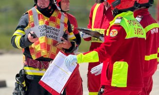 Scene ca într-un dezastru real pe A3, în Cluj. Planul Roșu activat după un accident simulat cu 14 victime și o autocisternă cu acid azotic