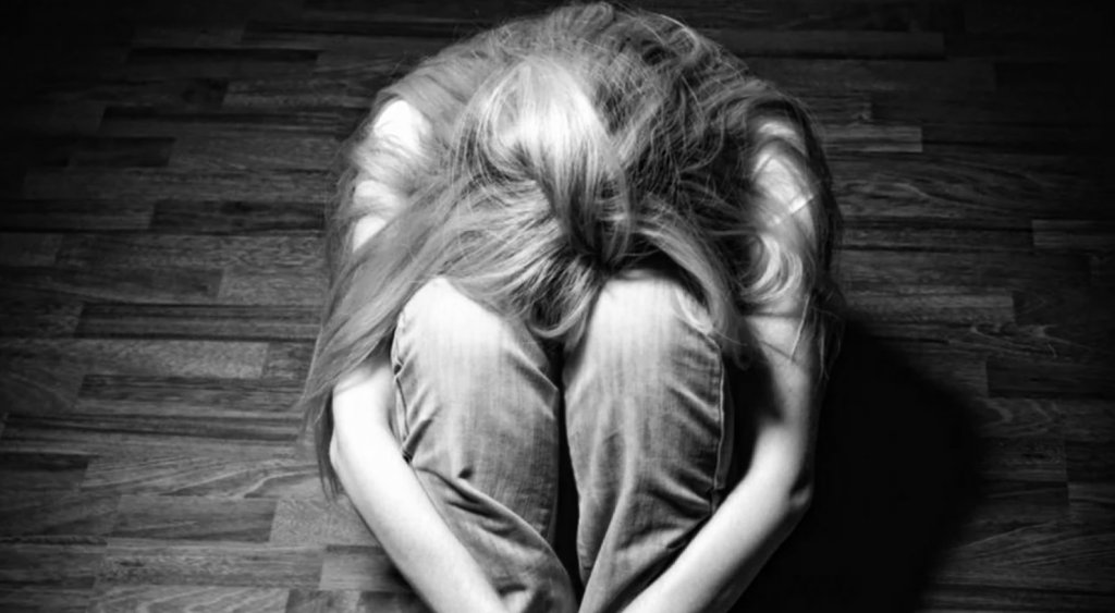 "Trebuie să te violez urgent, ai nevoie de corecție sexuală. Mâine mori dacă nu răspunzi”. Clujean condamnat după ce și-a hărțuit ani la rând fosta iubită