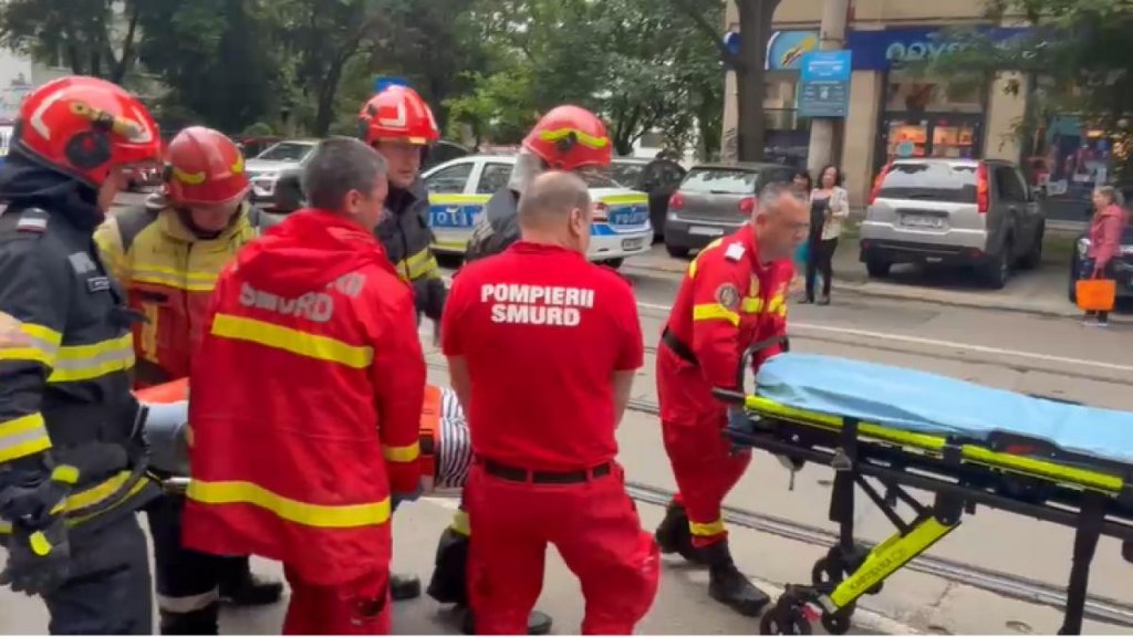 Incident grav la Ministerul Transporturilor: un lift cu șapte oameni a căzut în gol