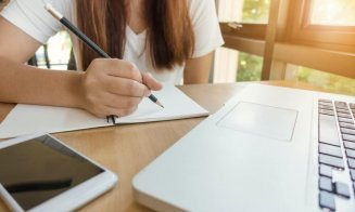Temele pentru acasă, în vizorul ministrului Educației: „Nu trebuie să exagerăm cu temele”