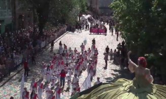 Explozie de culoare în centru. Parada de Zilele Clujului a dat viață orașului