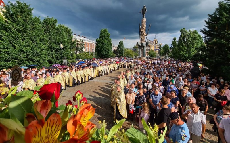 Procesiune de Rusalii în centrul Clujului. Tradiție și rugăciune la sărbătoarea Pogorârii Duhului Sfânt/ Traseu și program complet