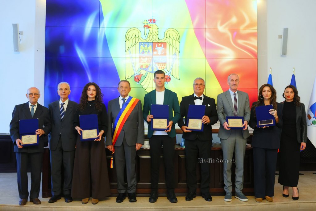 Emoție și recunoștință la Turda. Mai multe personalități au primit titlul de Cetățean de Onoare al municipiului