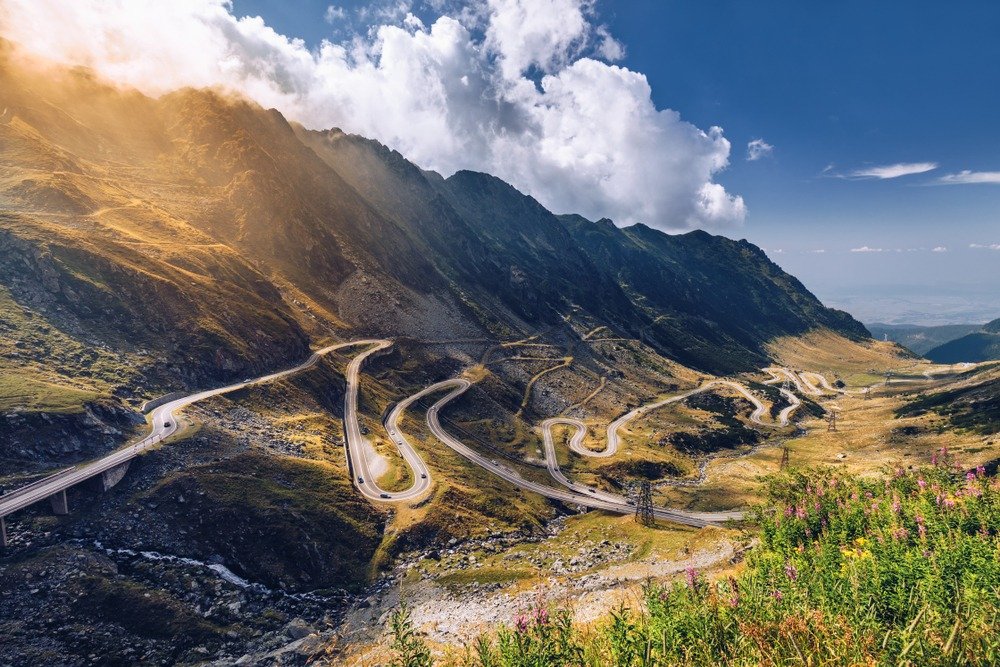 S-a deschis circulația pe Transalpina. Ce restricții sunt în vigoare