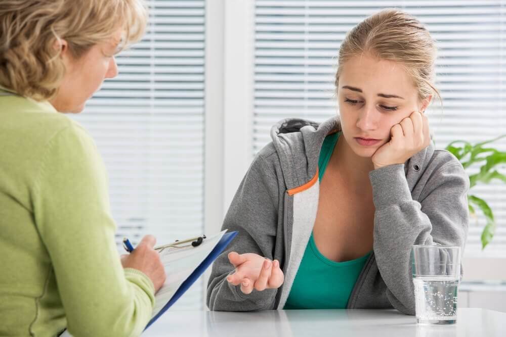 Schimbare majoră pentru adolescenți! Cei de peste 16 ani ar putea merge la psiholog fără acordul părinților. Discuțiile ar fi confidențiale
