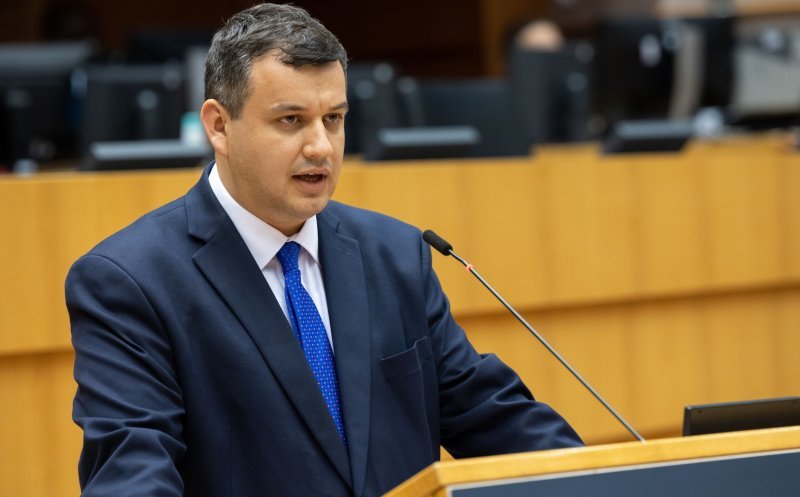 Un fost lider PNL nu vede cu ochi buni varianta Eugen Tomac prim-ministru: „Ar fi un premier surogat tot al PSD”