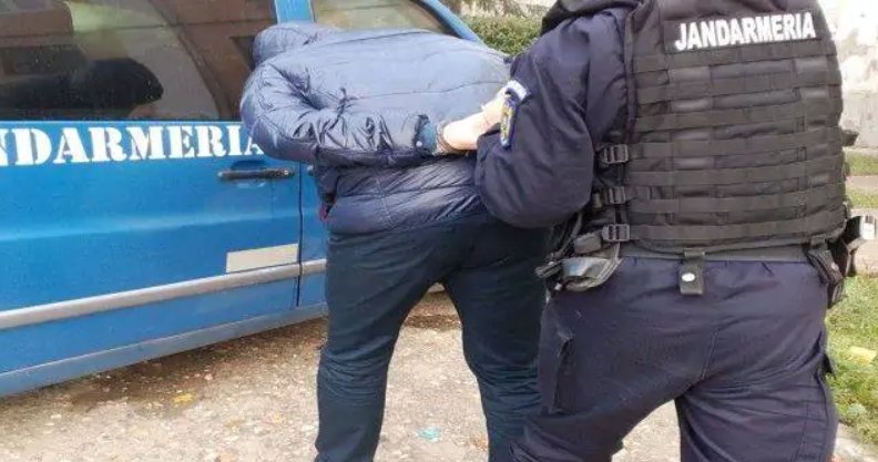 Doi jandarmi acuzați că au bătut un bărbat cu tonfa, achitați de Tribunalul Militar Cluj. Ce au concluzionat magistrații