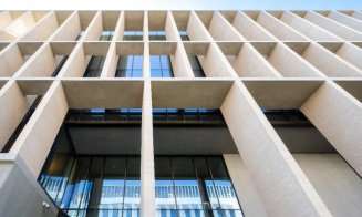 Clienții Băncii Transilvania pot accesa 100% online până la 100.000 de lei pentru tratamente într-un mare spital privat