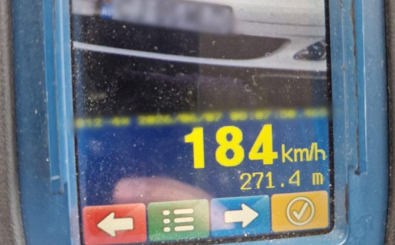 Un clujean și-a „început ziua în forță”: 184 km/h pe drum de 70, amendă și permis suspendat la prima oră