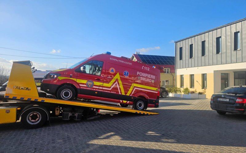 Comuna din Cluj care și-a achiziționat o nouă ambulanță SMURD. A fost predată centrului local