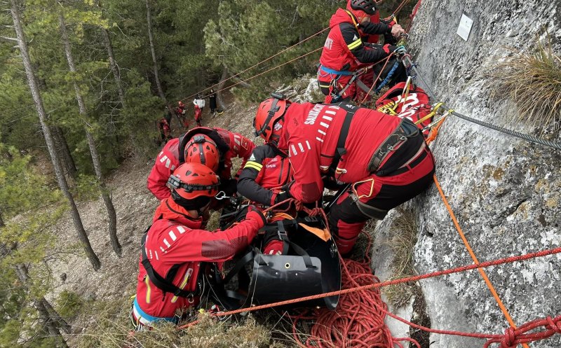 Accident CUMPLIT în Cheile Turzii! Un tânăr de 22 de ani A MURIT după ce a căzut în gol zeci de metri