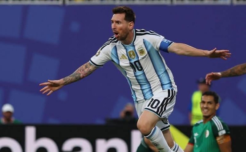 Messi, hat-trick fabulos la Cupa Mondială în Argentina – Algeria. Rescrie istoria fotbalului la aproape 40 de ani