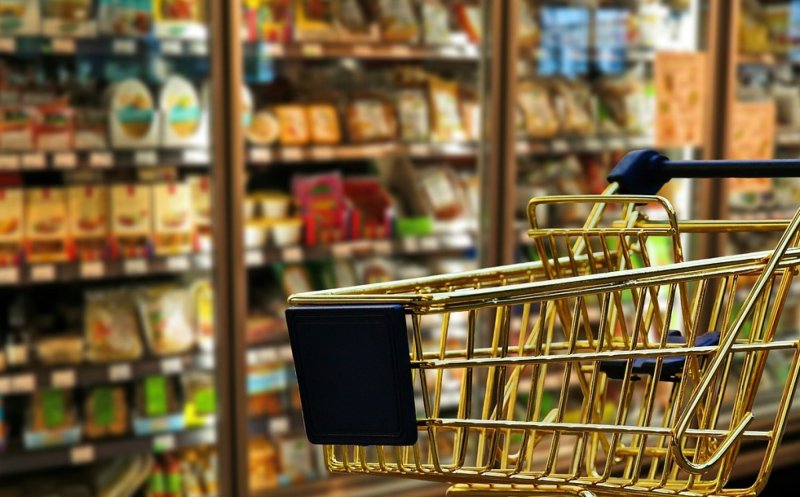 Studiu: 8 aditivi din alimentele de zi cu zi sunt asociați cu hipertensiunea și bolile de inimă