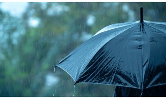 Averse torențiale și furtuni, pe parcursul zilei de luni. La Cluj și în alte 21 de județe